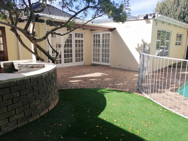To Let 3 Bedroom Property for Rent in Claremont Western Cape
